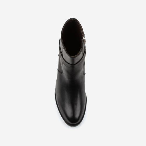 Alessia · Negro