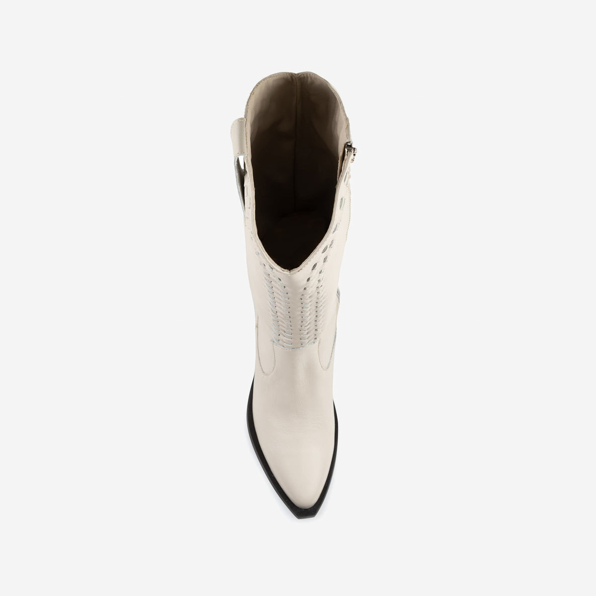 Emma · Off White